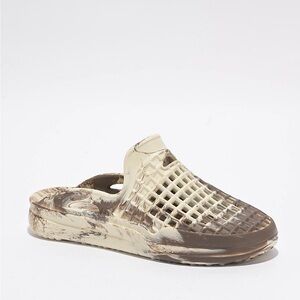 New in box Lusso Cloud Scenario Slide Sandals